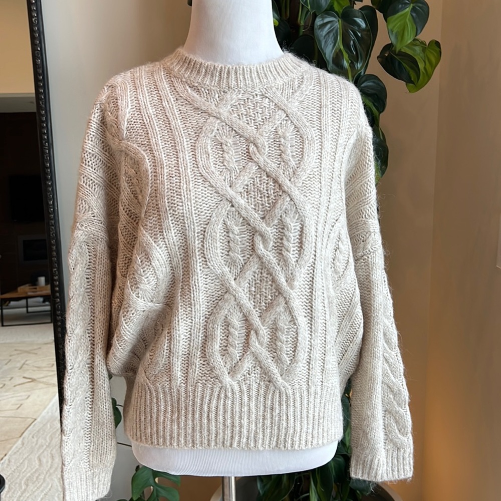 BB Dakota Steve Madden cable knit sweater